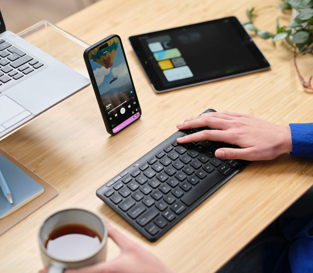Trust Lyra teclado Oficina USB + RF Wireless + Bluetooth QWERTY Inglés del Reino Unido Negro (9)