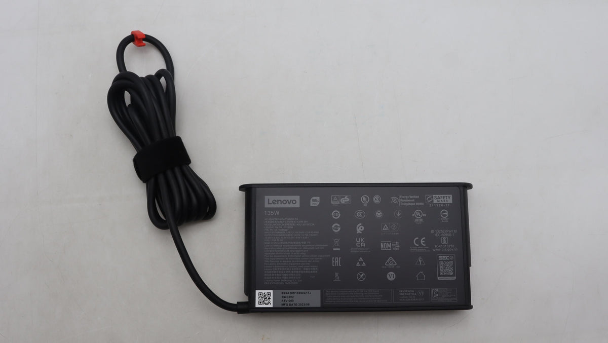 Lenovo 5A10W86327 adaptador e inversor de corriente Interior 135 W Negro (2)
