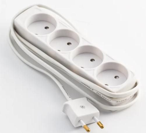Microconnect GRUELU4H015 base múltiple 1,5 m 4 salidas AC Interior Blanco (2)