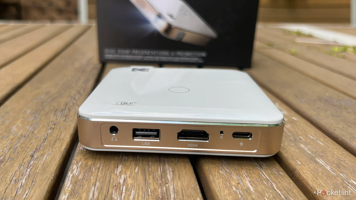 Kodak Luma 150 Portable Home Projector