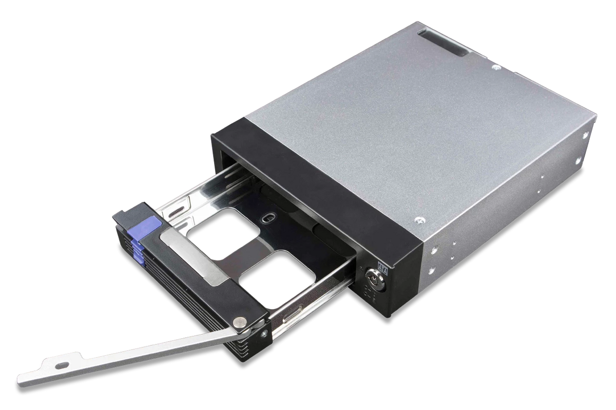 We-Ra. IcyDock 8,9 cm SATAI-III in 1x5 (4)